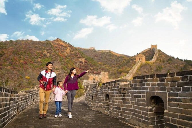 All-Inclusive Mutianyu Great Wall Hiking and Helicopter Overlook Tour - Cable Car or Chairlift Up, Plus a Toboggan Option