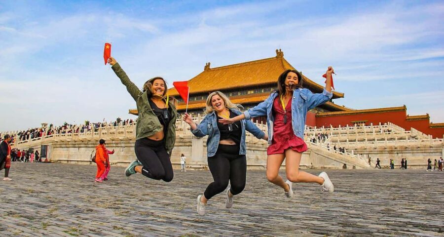 All-Inclusive Tour: Tiananmen Sq, Forbidden City, Great Wall - The Forbidden City essentials: the central axis, not everything