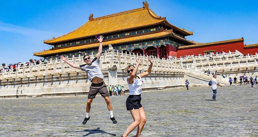 All-Inclusive Tour: Tiananmen Sq, Forbidden City, Great Wall - Tea break and the ride back to downtown Beijing