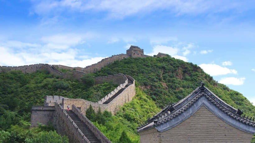 Beijing:Badaling Night Great Wall Ticket, Tour & Show - The 7:20 Light Show Plus Wallside Performances