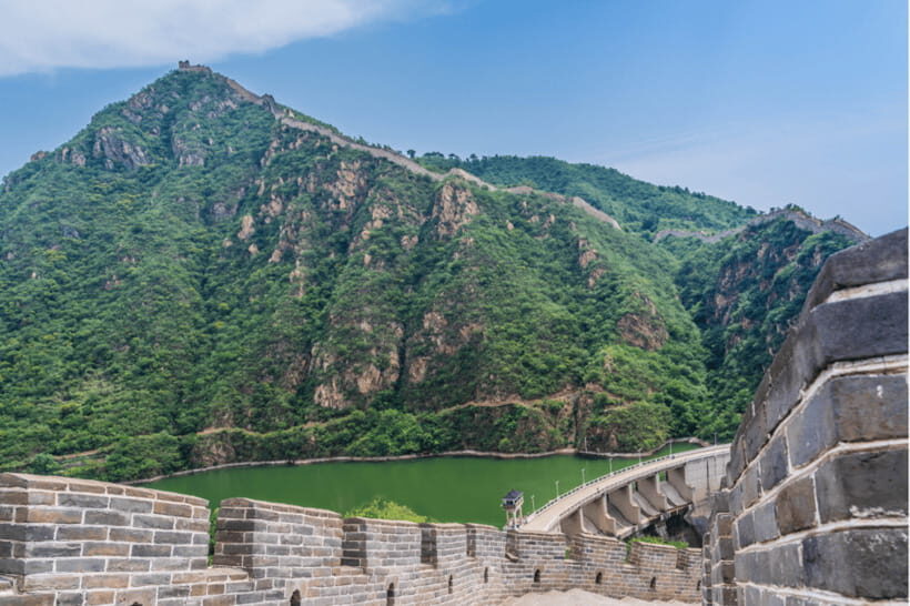 Beijing: Huanghuacheng Lakeside Great Wall Bus/Private Tour - Walking the Water Great Wall: Photo Time Without the Squeeze