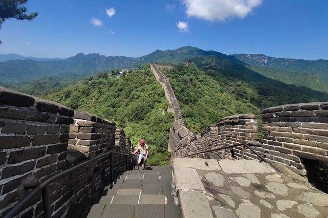 Beijing Layover: Mutianyu Great Wall Guided Tour or Transfer - Why Mutianyu works so well for a Beijing layover
