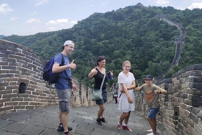 Beijing Layover: Mutianyu Great Wall Guided Tour or Transfer - Getting onto the Wall: shuttle, then cable car or chair lift