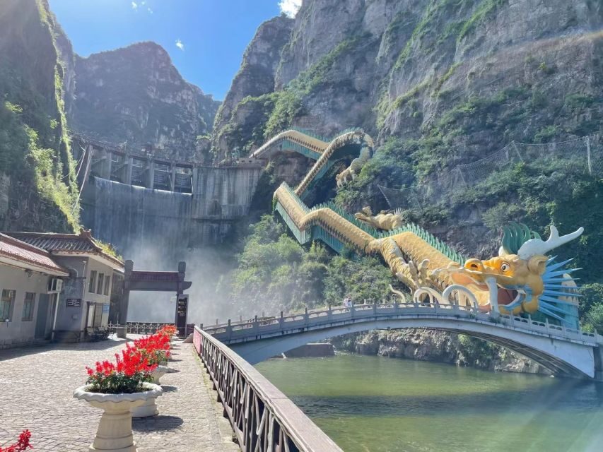 Beijing: Longqing Gorge w/Great Wall or Guyaju Private Tour - Lunch and the Break in the Middle of Your Day