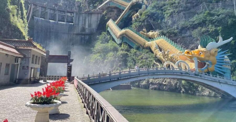 Beijing: Longqing Gorge w/Great Wall or Guyaju Private Tour - The Longqing Gorge Experience: Escalator, Cruise, Temples, and Weather Changes