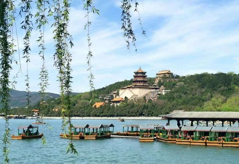 Beijing: Mutianyu Great Wall and Summer Palace Private Tour - Mutianyu Great Wall with hand rails and fewer crowds