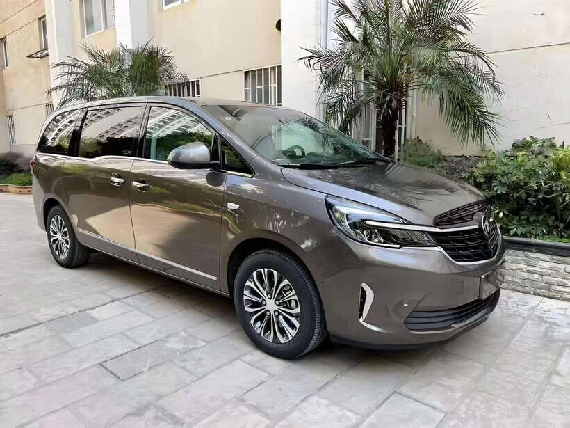 Beijing: private transfer to Great Wall from airport/hotel - On the Road: Comfort, Timing, and English Support