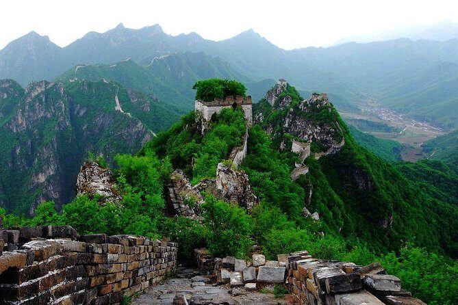 Beijing Private Transfer to Jinshanling or Simatai Great Wall - Jinshanling vs Simatai: pick the wall that matches your mood