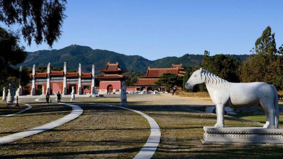 Beijing:Eastern Qing Tomb/Huangyaguan Great Wall/Dule Temple - Eastern Qing Tombs: Empress Dowager Cixi and Emperor Qianlong in a Vast Mausoleum