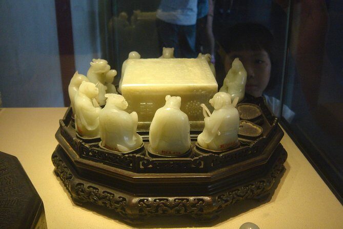 Beijing's Forbidden City with Special Viewing of Treasure Gallery and the Great Wall Ruins at Badaling - Price and value: where the $199 goes
