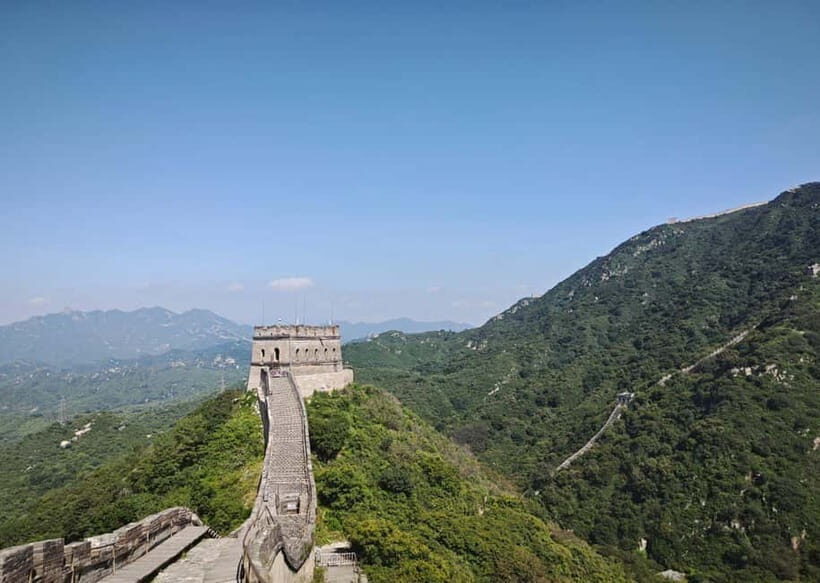 BusDa: Ancient Remnant of the Badaling Great Wall Day Tour - Cable car and photos: the optional cost and when to consider it