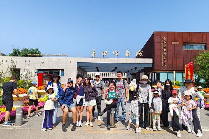 BusDa-Mutianyu Great Wall & Summer Palace Full-Day Group Tour - Getting picked up and riding out to Mutianyu