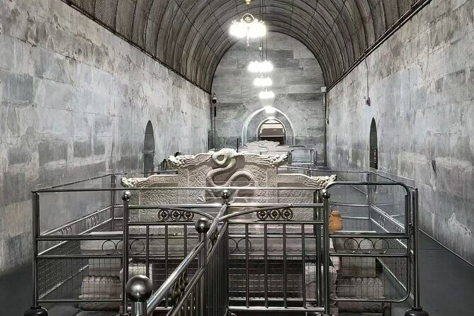 Busda-Mutianyu Great Wall&Dingling Tomb Full-Day Bus/Private Tour - Money Tips for Great Wall Scenic Areas (Read This First)