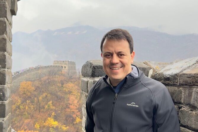 Exclusive Mutianyu Great Wall Tour: VIP Pass & Customized Options - Timing games: avoiding crowds and tailoring your time on the Wall