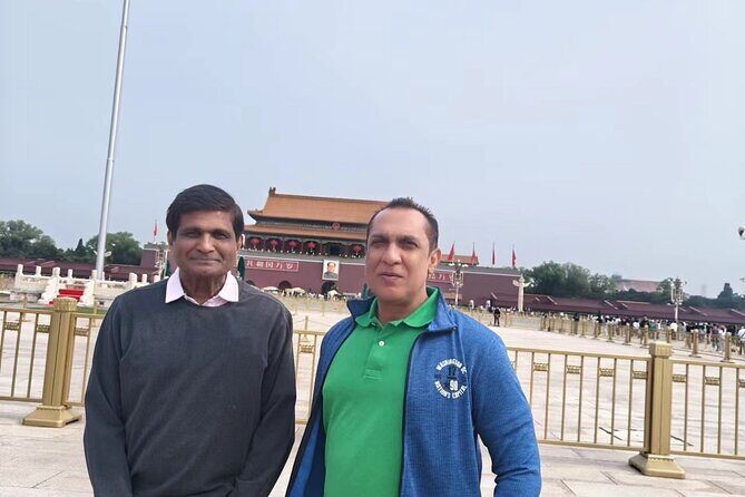 Explore Beijing's Tiananmen,Forbidden city andMutianyu with guide - Tiananmen Square in 40 Minutes: What You Can Actually See