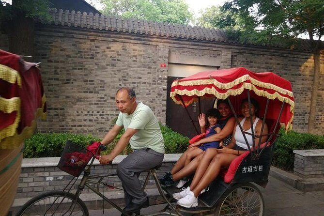 Great Wall-Forbidden City-Hutong Private Layover Guided Tour - Old Beijing Hutong walking: Shichahai and Nanluoguxiang