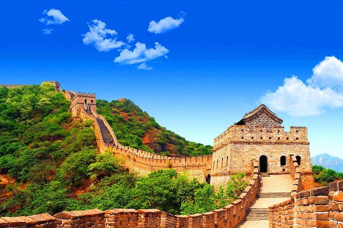 Great Wall of China at Badaling and Ming Tombs Day Tour from Beijing - Guide quality: why it changes everything