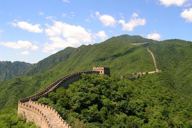 Group Tour Including Mutianyu Great Wall And Buffet Lunch - Jade factory or Cloisonné: what you’re actually getting out of it