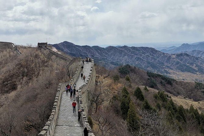 Mutianyu Great Wall Private Trip VIP Fast Track from PEK Airport - On the ramparts: what the 6th to 8th watchtower walk really gives you