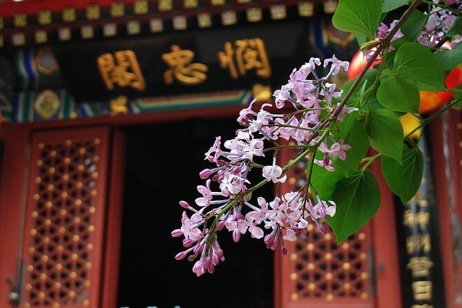 Mutianyu GreatWall BusTour - Chinese buffet meal: built-in fuel (and what to expect)