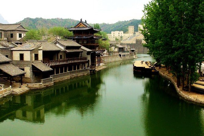 Private Tour to Gubei Water Town and Simatai Great Wall with Cable Car and Lunch - Pick-Up to the Countryside: How the Drive Adds Context