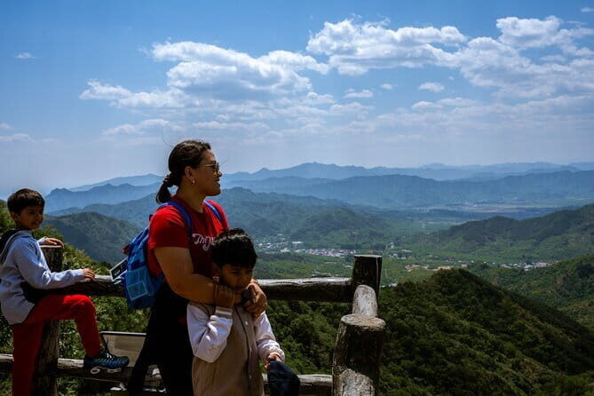 Private Tour to Mutianyu or Jinshanling Great Wall with Options - Jinshanling Great Wall stop: fewer crowds and a ridge-walk feel