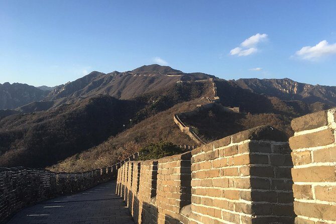Private Transfer to Mutianyu Great Wall and Summer Palace with A Guide - Summer Palace (Yiheyuan): Lake-and-Imperial Views in Another 2 Hours