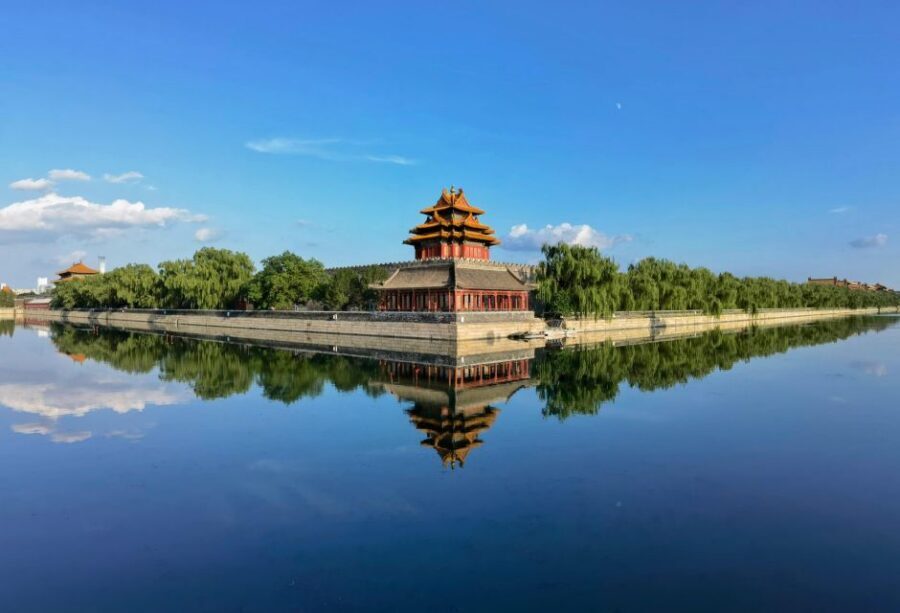 Small Group Tour With Beijing Great Wall And Forbidden City - Great Wall Day Trip: Quieter Section, 2-Hour Hike, and Cable Car Reality